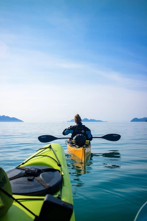 Comment explorer les fjords norvégiens en kayak de mer ?